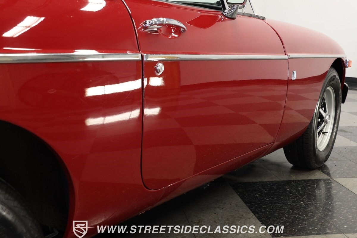 MG-MGB-1979-Convertible-25