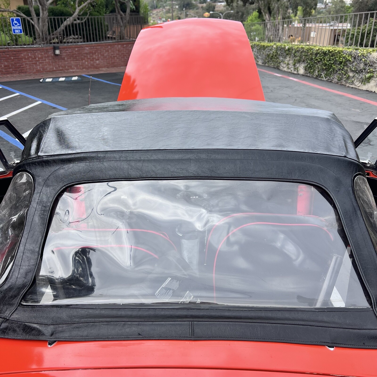MG-MGB-1979-Convertible-33