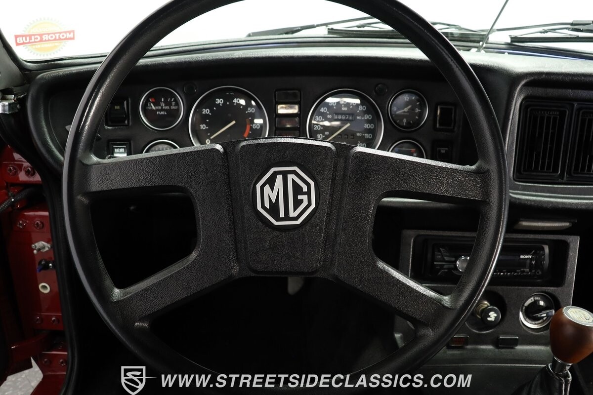 MG-MGB-1979-Convertible-36