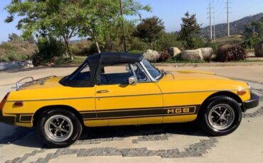 MG-MGB-1979-Convertible-4