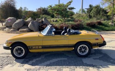 MG-MGB-1979-Convertible-6
