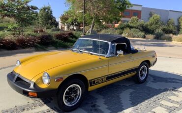 MG-MGB-1979-Convertible-8