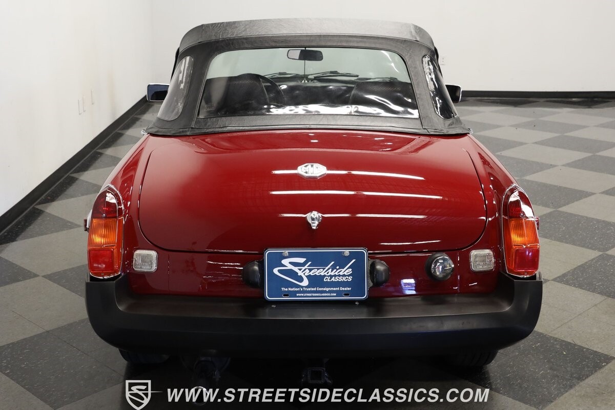 MG-MGB-1979-Convertible-8