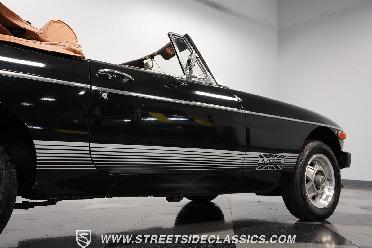 MG-MGB-1980-Convertible-27