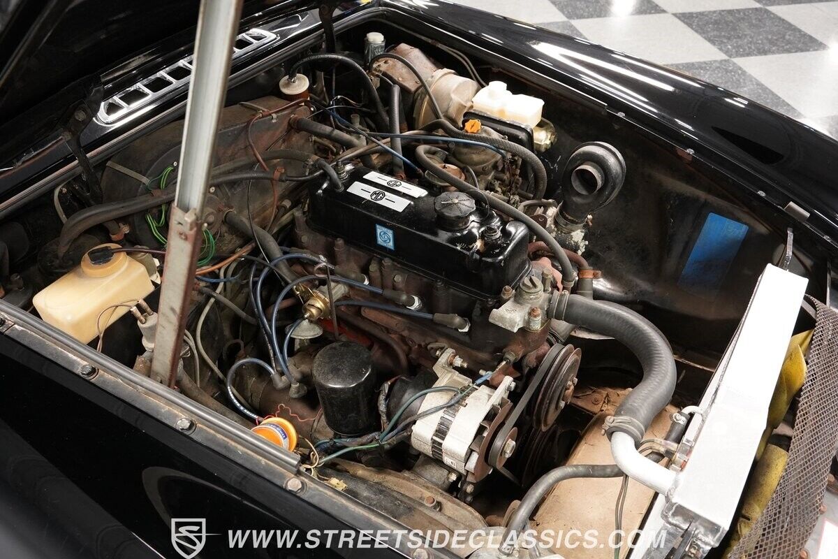MG-MGB-1980-Convertible-34