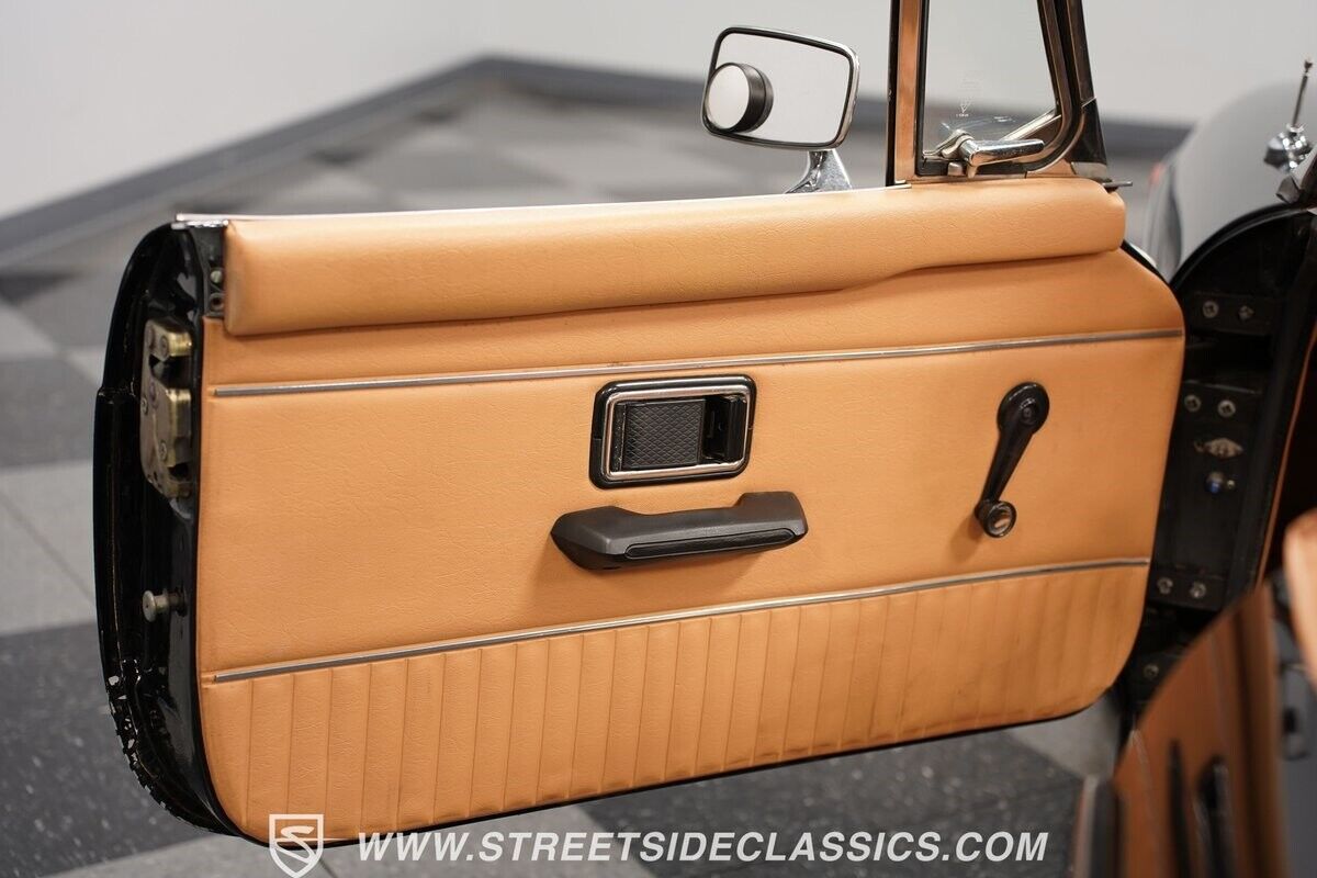 MG-MGB-1980-Convertible-36