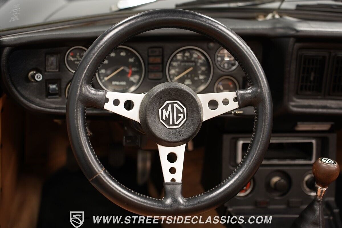 MG-MGB-1980-Convertible-38