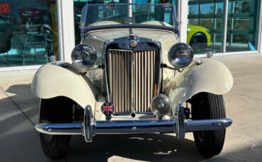 MG-T-Series-1951-Convertible-1