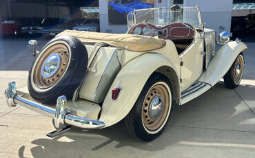MG-T-Series-1951-Convertible-4