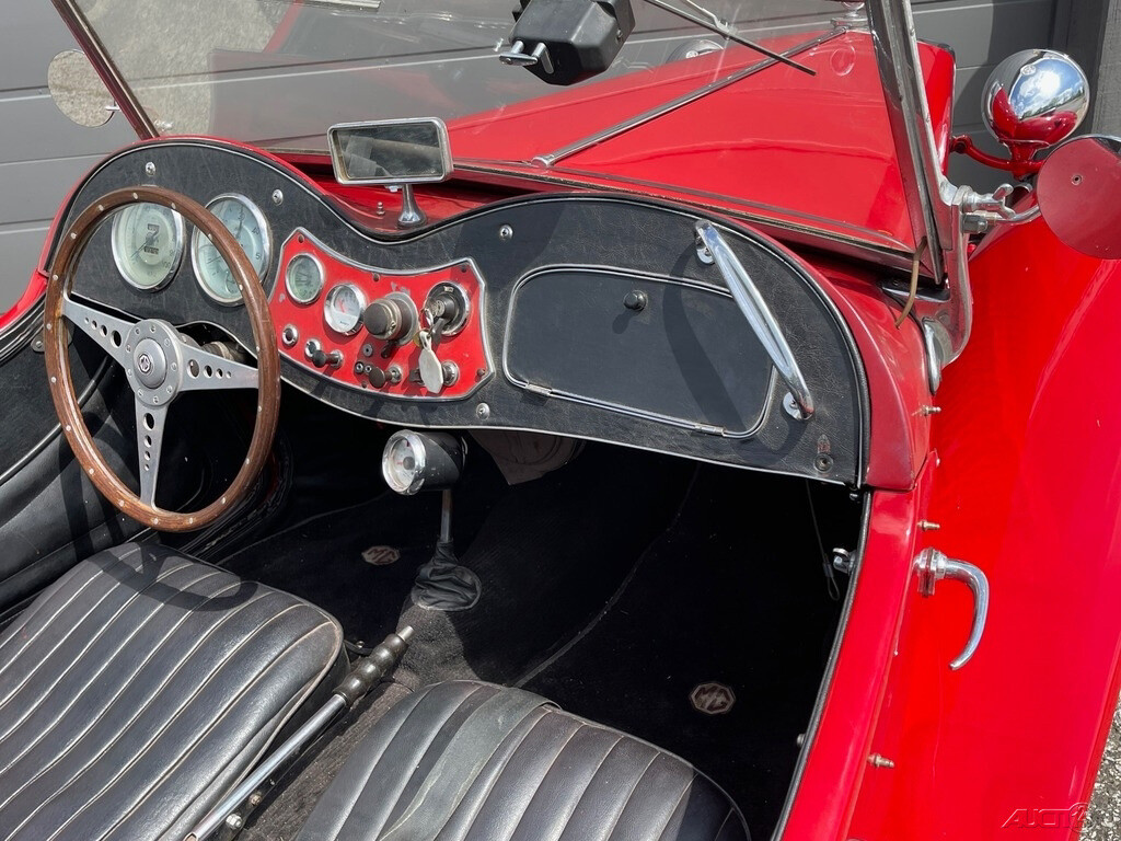 MG-T-Series-1953-Convertible-17