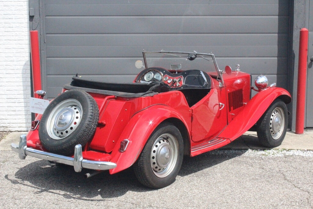 MG-T-Series-1953-Convertible-2