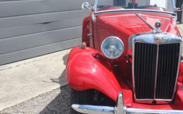 MG-T-Series-1953-Convertible-9