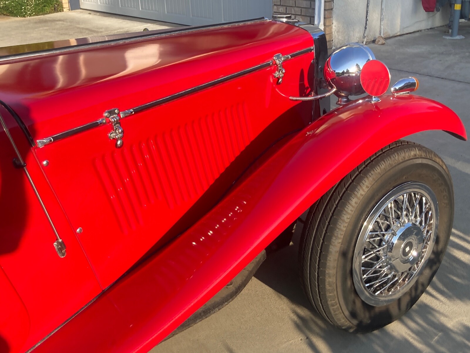 MG-T-Series-1969-Convertible-2