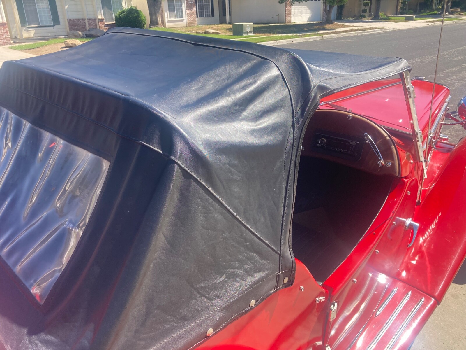 MG-T-Series-1969-Convertible-7