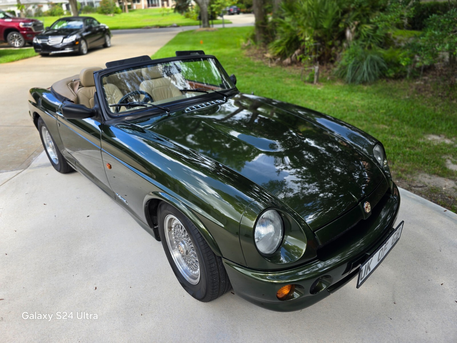 MG-V-8-1995-Convertible-11