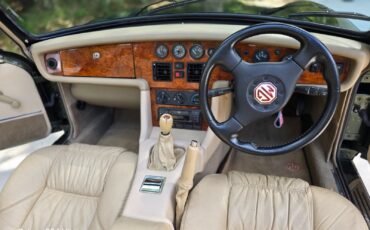 MG-V-8-1995-Convertible-18