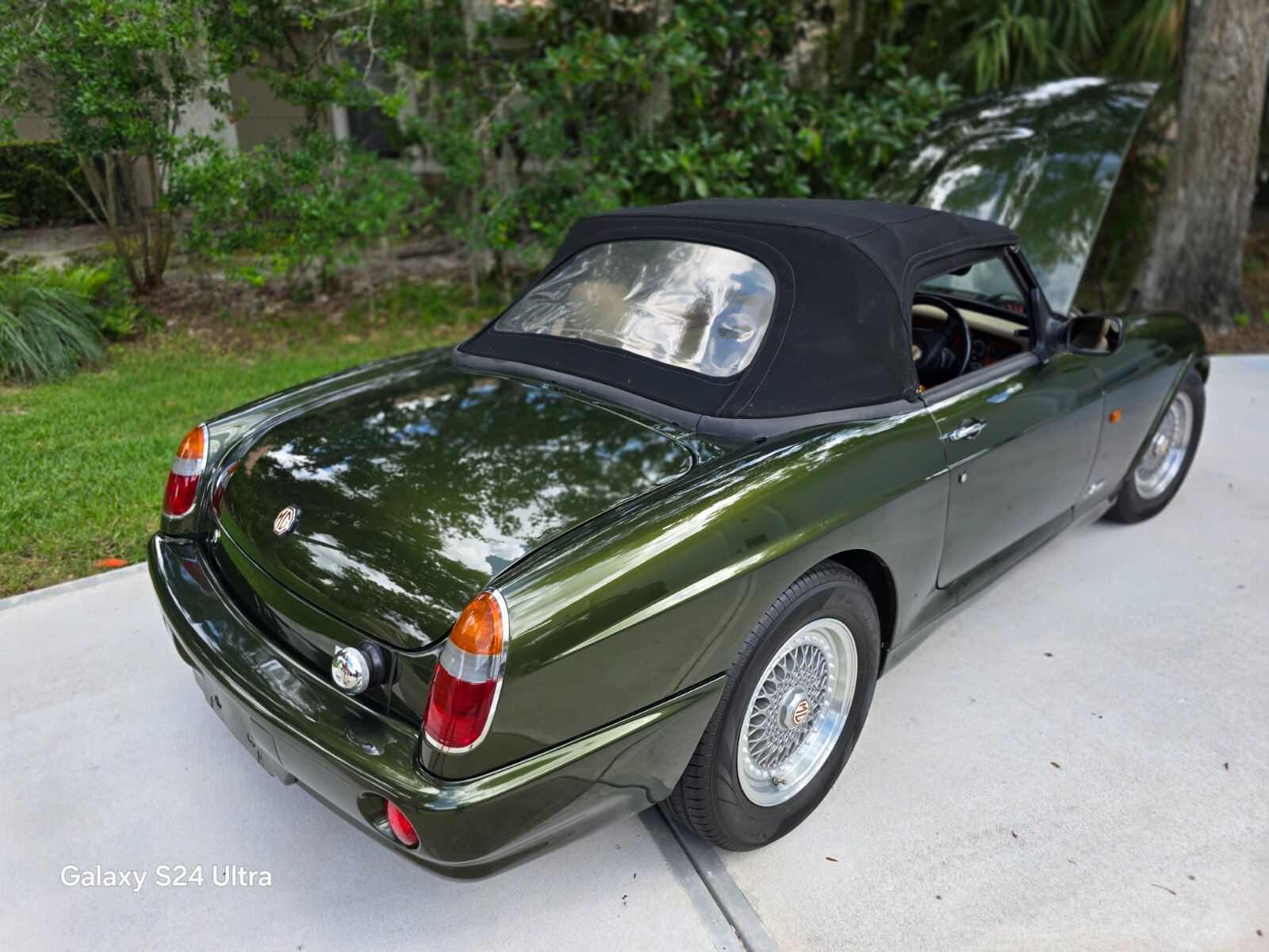MG-V-8-1995-Convertible-33