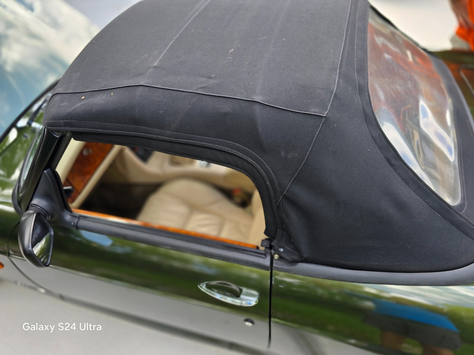MG-V-8-1995-Convertible-34