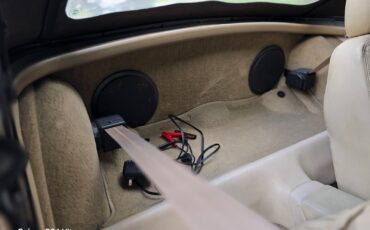 MG-V-8-1995-Convertible-37