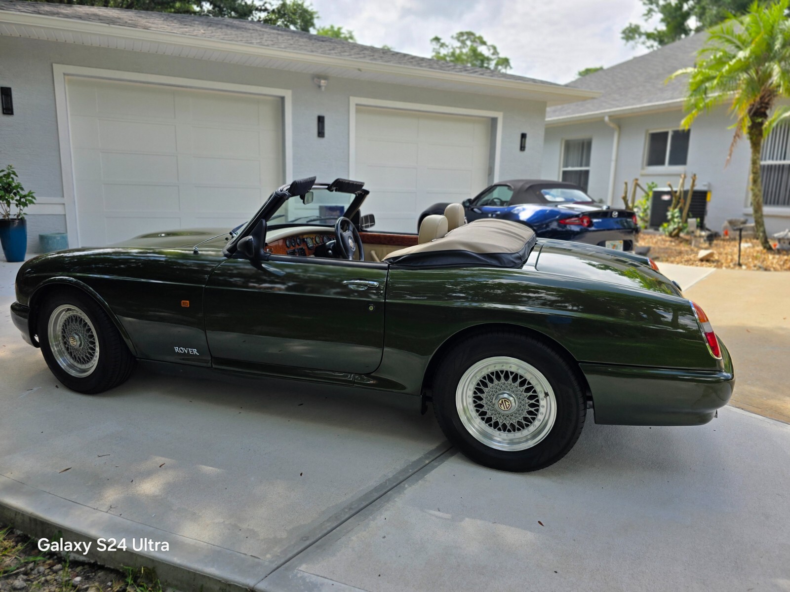 MG-V-8-1995-Convertible-8