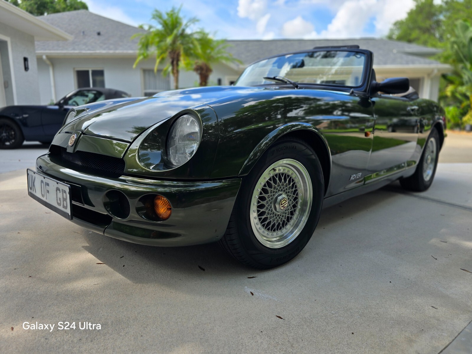 MG-V-8-1995-Convertible