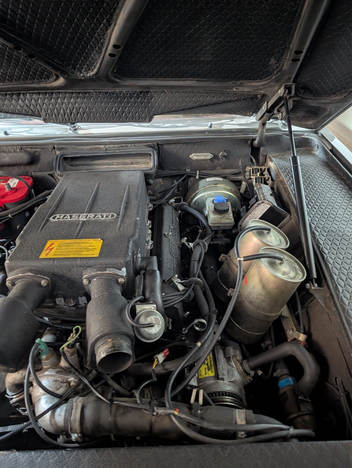 Maserati-Quattroporte-1985-Sedan-14