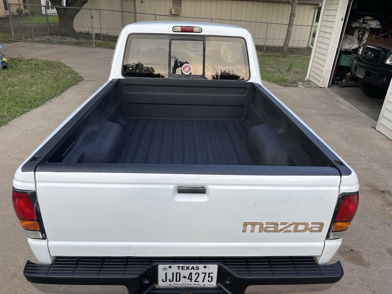 Mazda-B-Series-Pickups-1994-10