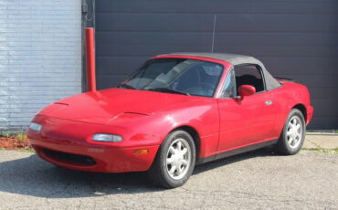 Mazda-MX-5-Miata-1990-Convertible-10