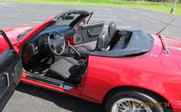 Mazda-MX-5-Miata-1990-Convertible-12