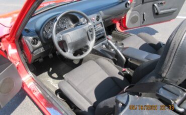 Mazda-MX-5-Miata-1990-Convertible-13
