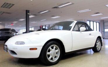Mazda-MX-5-Miata-1990-Convertible-13