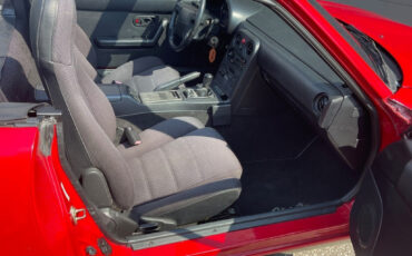 Mazda-MX-5-Miata-1990-Convertible-15