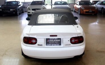 Mazda-MX-5-Miata-1990-Convertible-19