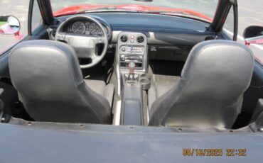 Mazda-MX-5-Miata-1990-Convertible-25