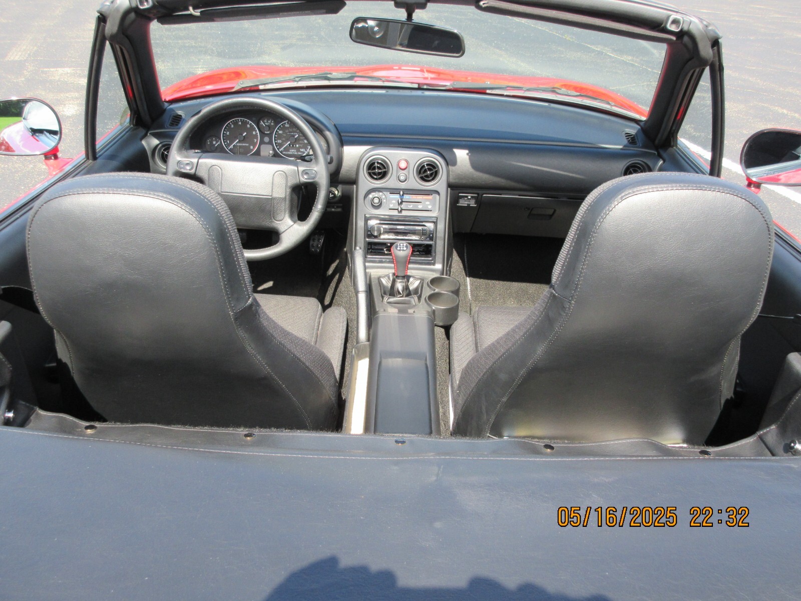 Mazda-MX-5-Miata-1990-Convertible-25