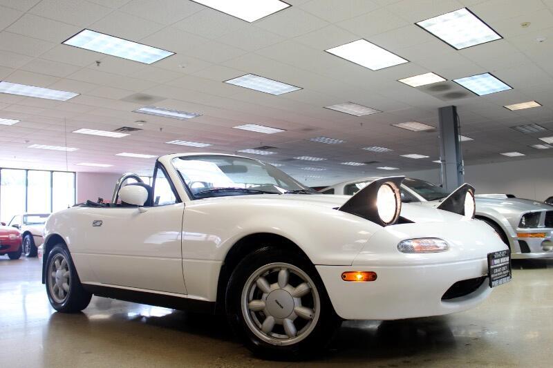 Mazda-MX-5-Miata-1990-Convertible-25