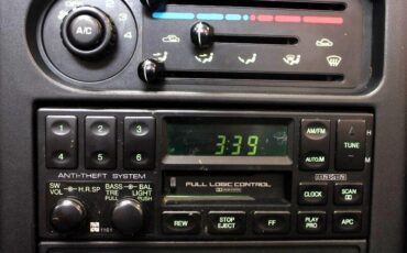 Mazda-MX-5-Miata-1990-Convertible-29