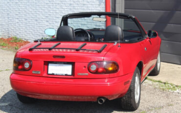 Mazda-MX-5-Miata-1990-Convertible-3