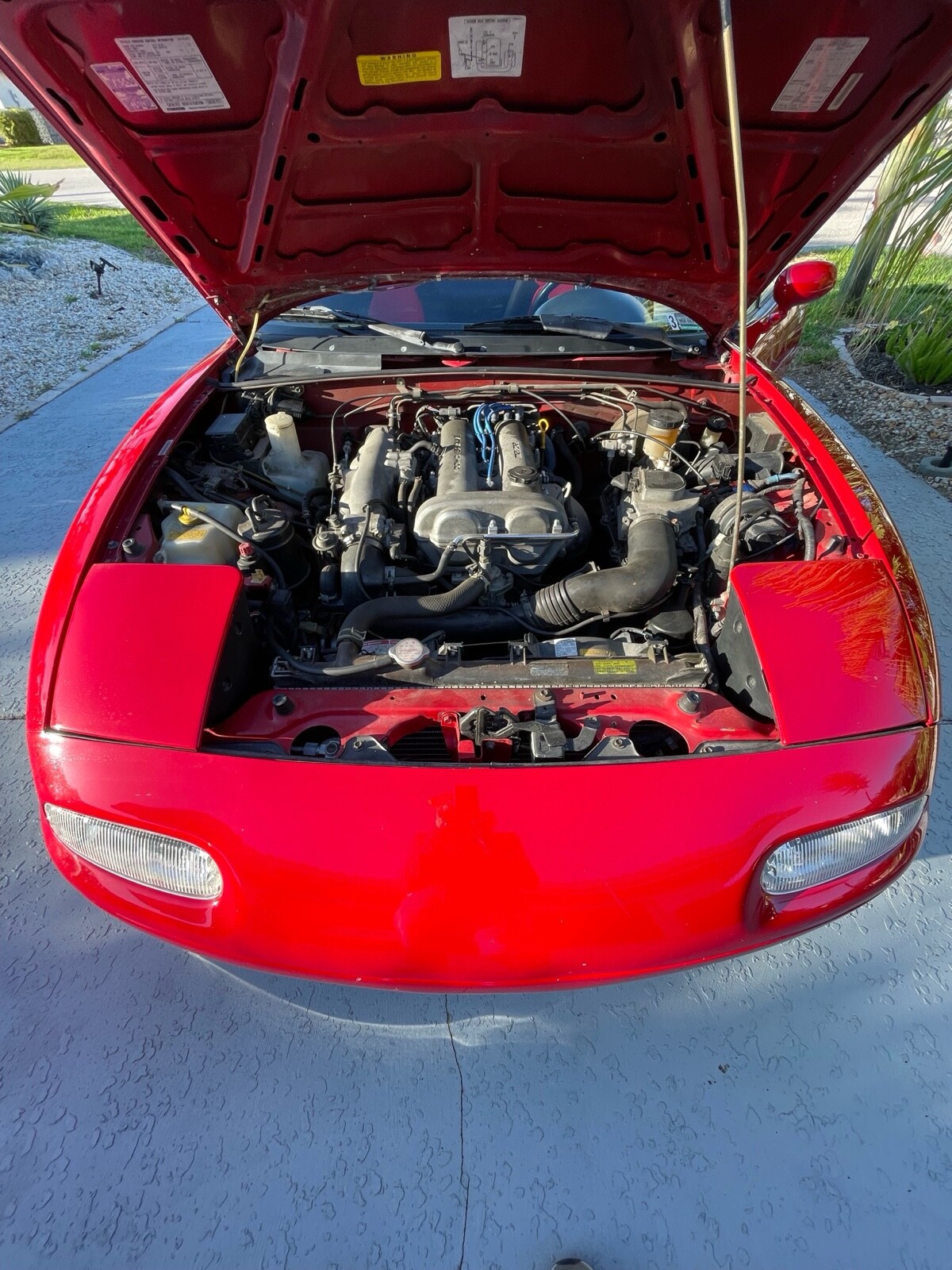 Mazda-MX-5-Miata-1990-Convertible-3