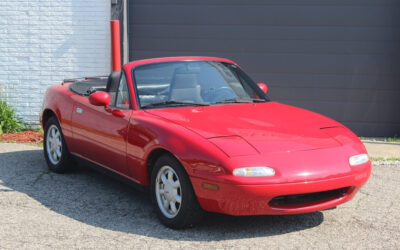 Mazda MX-5 Miata 1990 Convertible