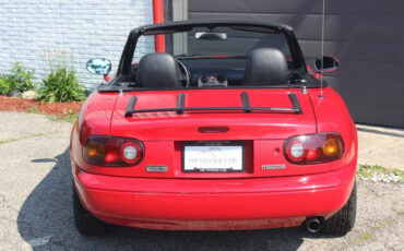 Mazda-MX-5-Miata-1990-Convertible-5
