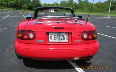 Mazda-MX-5-Miata-1990-Convertible-5