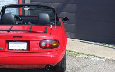 Mazda-MX-5-Miata-1990-Convertible-6