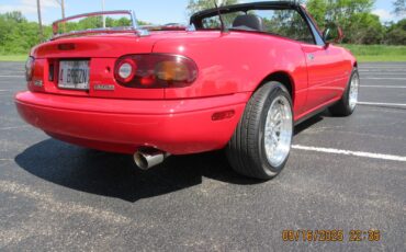 Mazda-MX-5-Miata-1990-Convertible-6