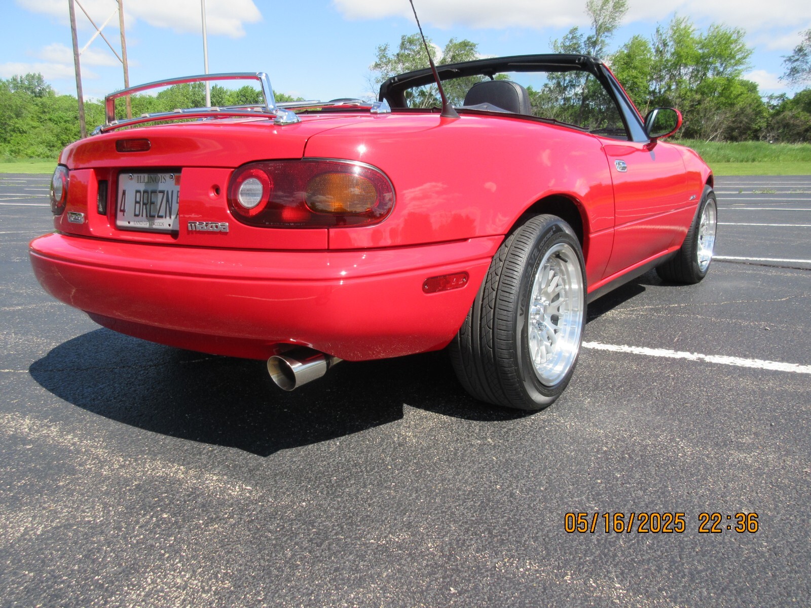 Mazda-MX-5-Miata-1990-Convertible-6