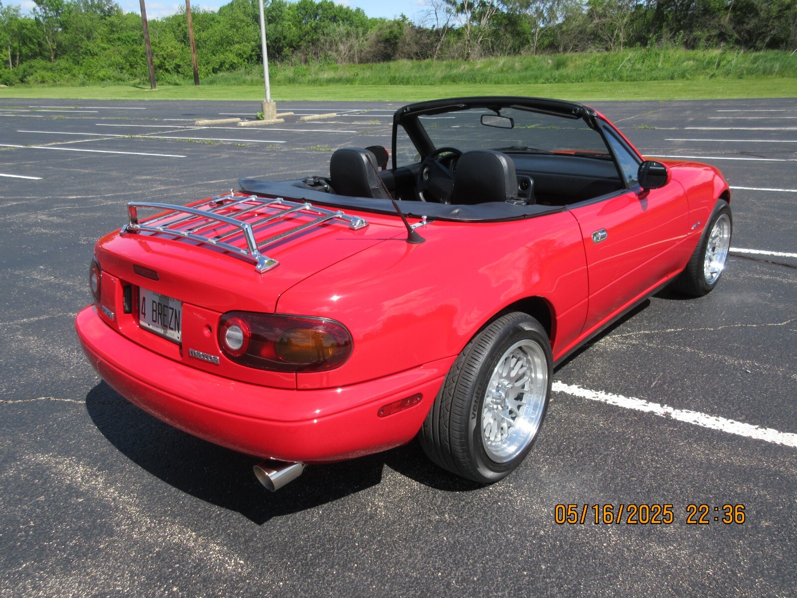 Mazda-MX-5-Miata-1990-Convertible-7