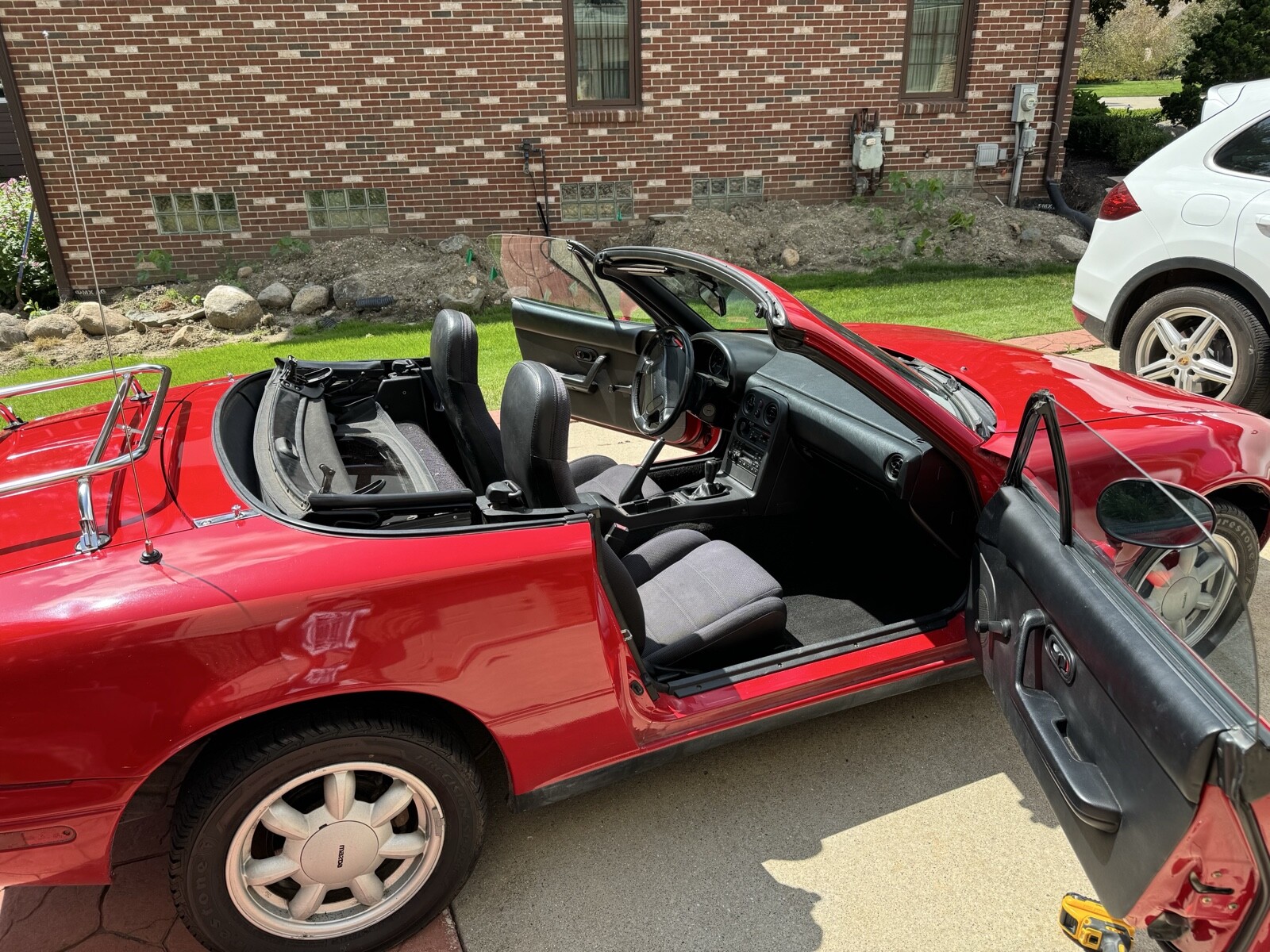 Mazda-MX-5-Miata-1991-9