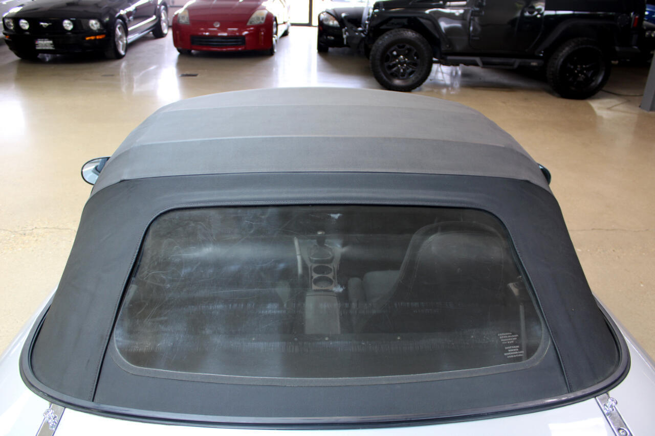 Mazda-MX-5-Miata-1991-Convertible-23
