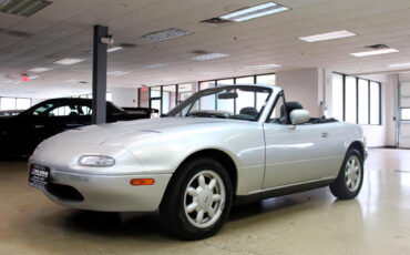 Mazda-MX-5-Miata-1991-Convertible-35