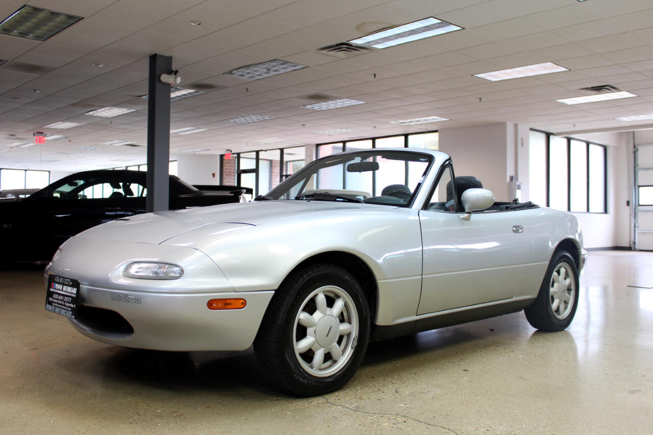 Mazda-MX-5-Miata-1991-Convertible-35